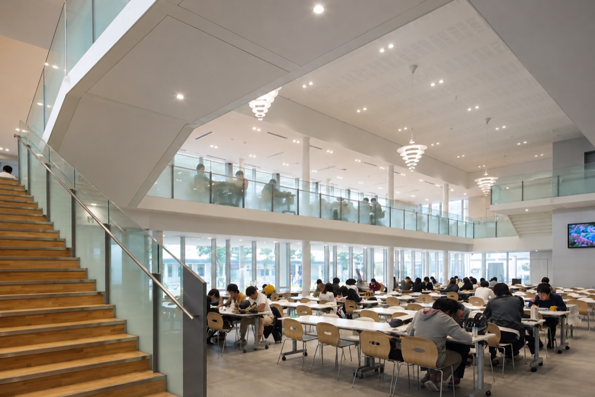 鹿児島大学（郡元）学習交流プラザ 6