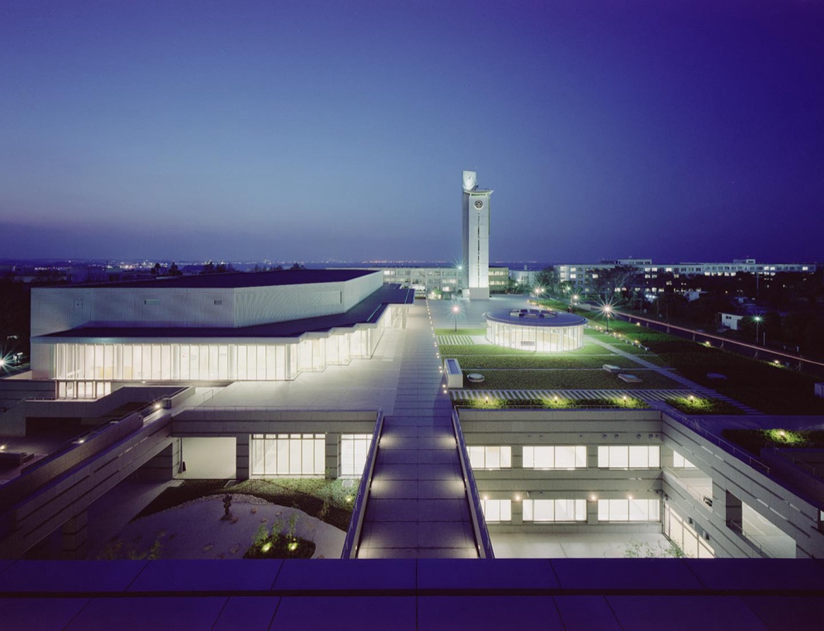防衛大学校図書館 2