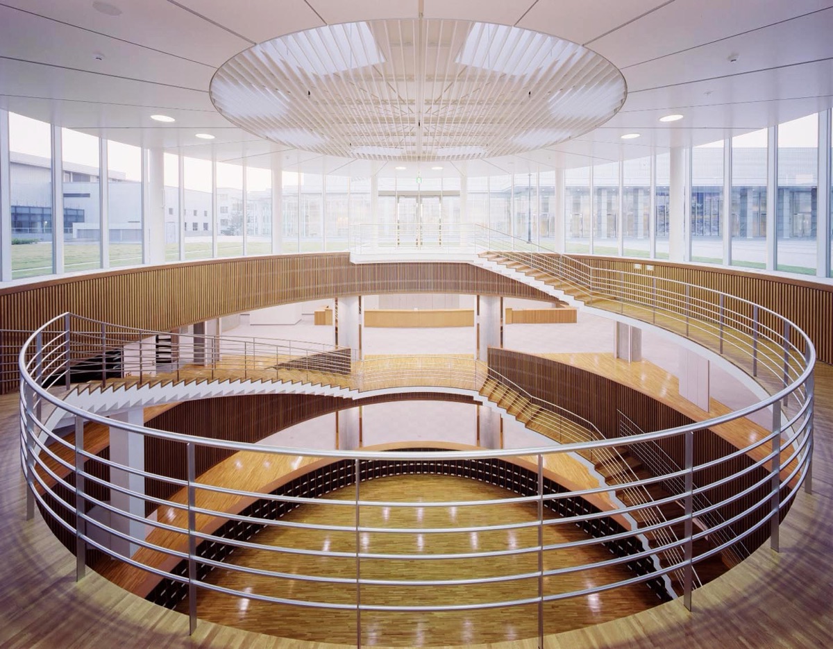 防衛大学校図書館 3