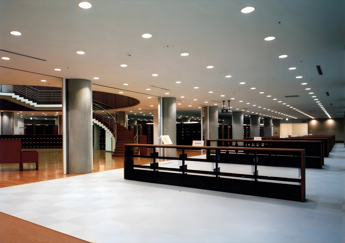 防衛大学校図書館 5