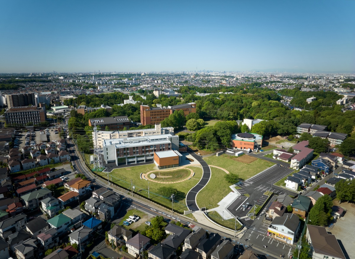 麗澤大学 校舎さつき 3