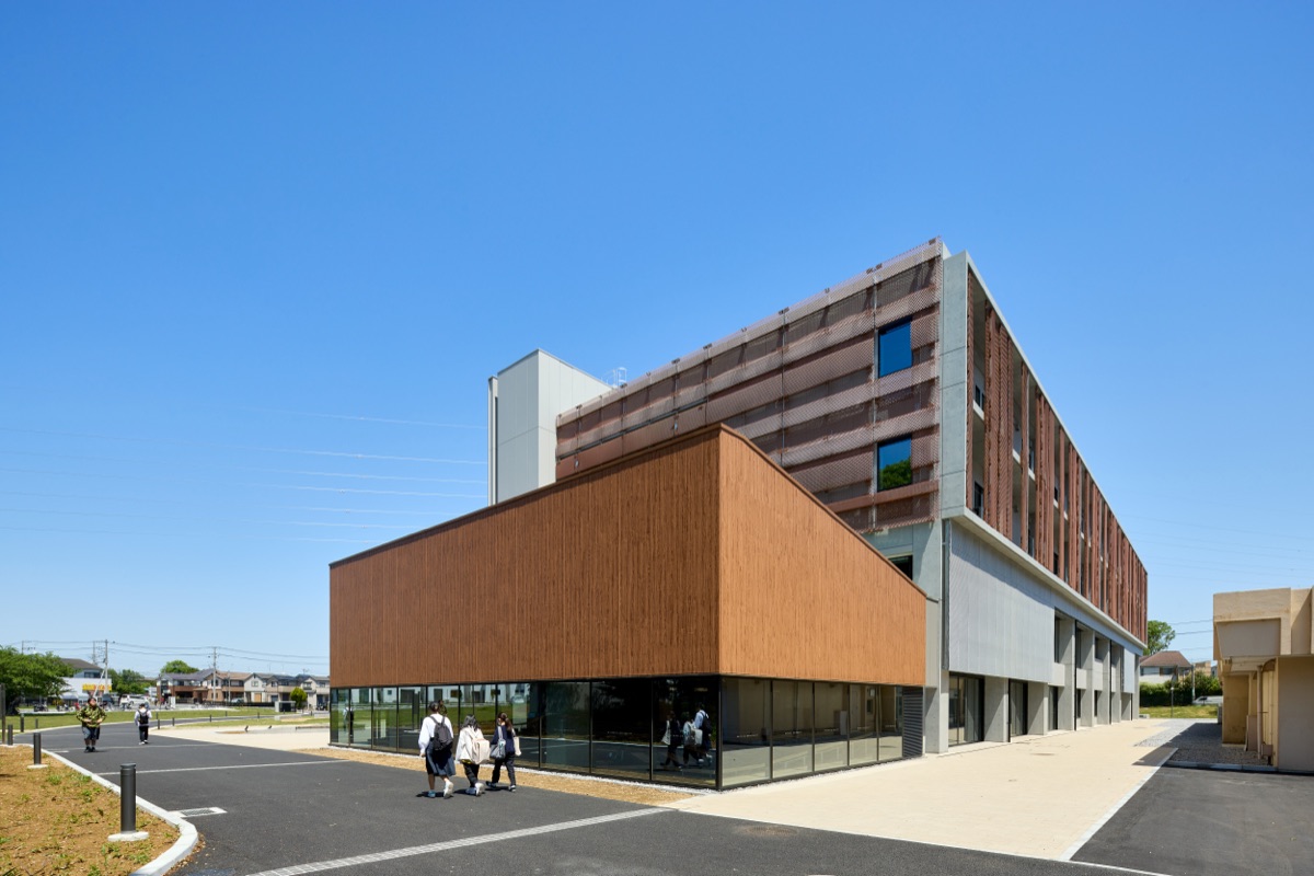 麗澤大学 校舎さつき 4