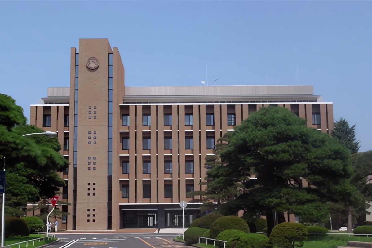 東北大学（片平）エクステンション教育研究棟 7