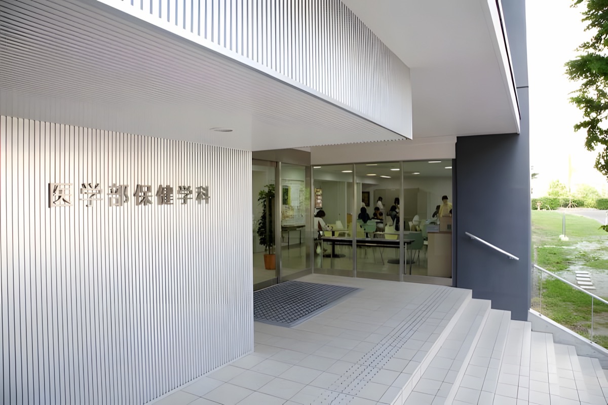 東北大学（星陵）保健学科棟（改修設計） 3